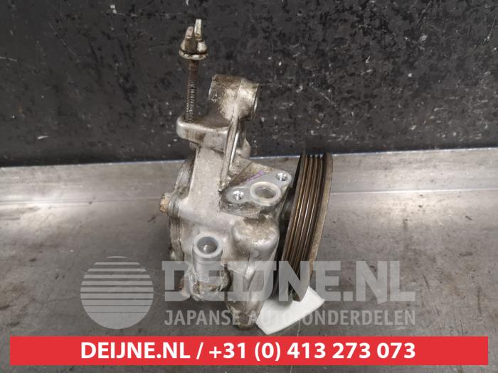 Gebruikte Pomp Servo Honda Civic Coupé (EJ1/2) 1.5 16V Prijs € 35,00 Margeregeling aangeboden door V.Deijne Jap.Auto-onderdelen BV
