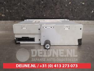 Mazda 2 CD player O470468 photo 2