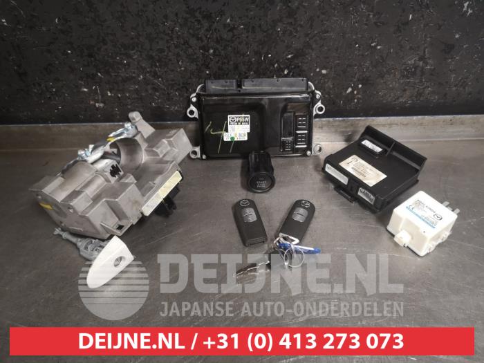 Mazda 2 Engine management computer O470479