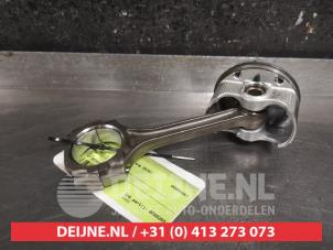 Suzuki Celerio Kolben O471099 foto 2