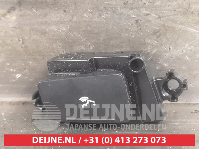 Kia Sportage Schakelaar stuurbediening O471315