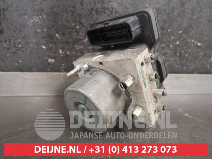 Gebruikte ABS Pomp Nissan Qashqai (J11) 1.6 dCi Prijs € 75,00 Margeregeling aangeboden door V.Deijne Jap.Auto-onderdelen BV