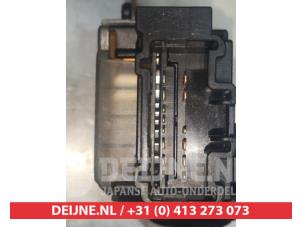 Toyota Avensis Ruitenwis Schakelaar O310313 foto 4