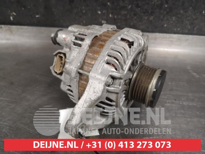 Dynamo van een Mitsubishi ASX 2.0 16V 4x4 2015