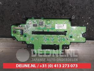 Infiniti FX Heater control panel O471981 photo 2