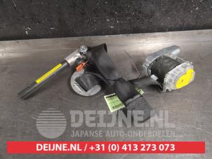 Kia Sorento Front seatbelt, left O472002 photo 2