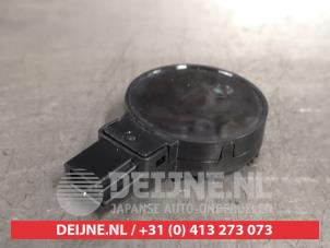 Gebruikte Regensensor Hyundai i20 (GBB) 1.2i 16V Prijs € 25,00 Margeregeling aangeboden door V.Deijne Jap.Auto-onderdelen BV