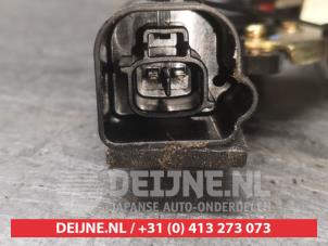 Daihatsu Terios Türschlossmechanik 4-türig links hinten O472092 foto 2