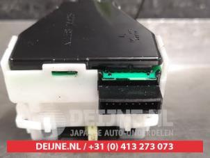 Infiniti FX Licht Schalter O472321 foto 3