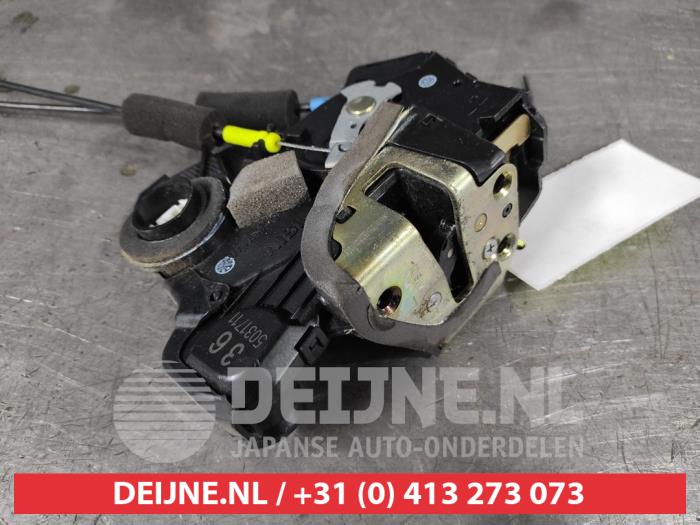 Lexus RX Door lock mechanism 4-door, front left O472471
