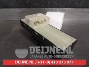Suzuki Grand Vitara Multi-functional window switch O472551 photo 2