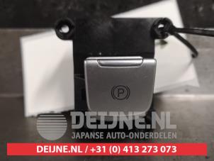 Gebruikte Handrem schakelaar Hyundai Kona (OS) 39 kWh Prijs € 75,00 Margeregeling aangeboden door V.Deijne Jap.Auto-onderdelen BV