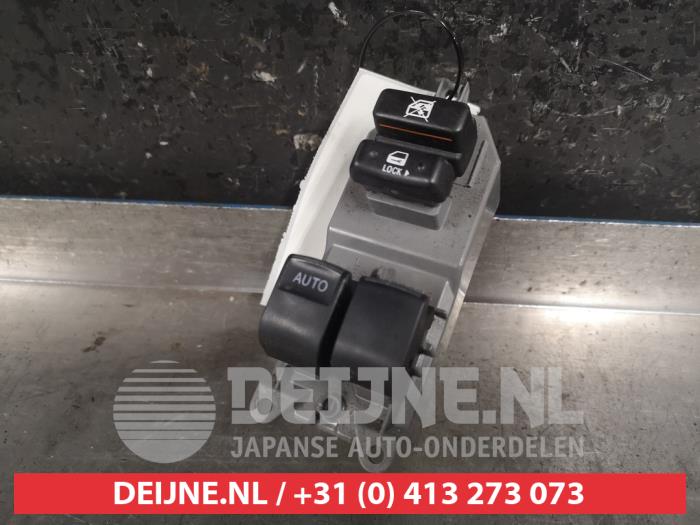 Toyota Yaris Multi-functional window switch O472960