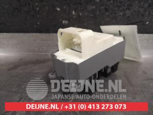 Toyota Yaris Multi-functional window switch O472960 photo 2