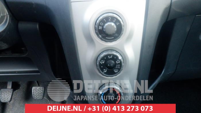 Toyota Yaris Heater control panel O472980