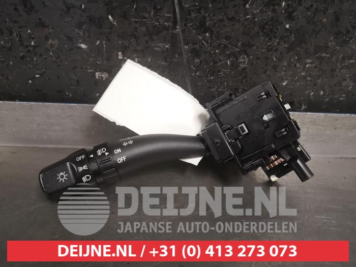 Kia Carnival Licht Schalter O473113
