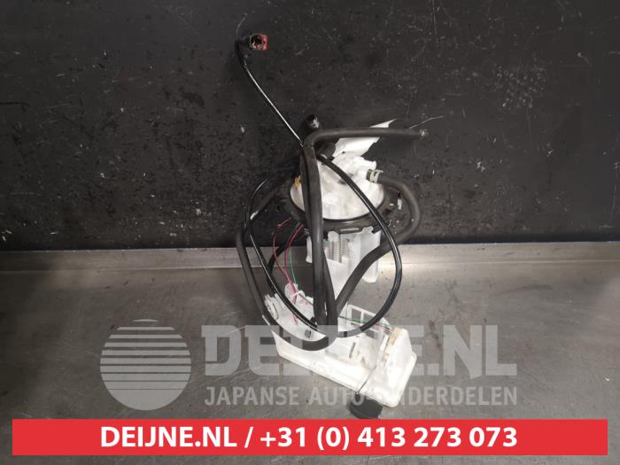 Gebruikte Tank element Pomp Toyota C-HR (X1,X5) 1.8 16V Hybrid Prijs € 75,00 Margeregeling aangeboden door V.Deijne Jap.Auto-onderdelen BV