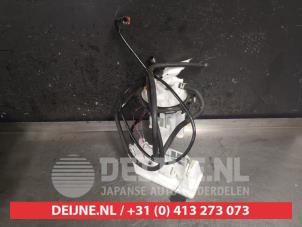 Gebruikte Tank element Pomp Toyota C-HR (X1,X5) 1.8 16V Hybrid Prijs € 75,00 Margeregeling aangeboden door V.Deijne Jap.Auto-onderdelen BV
