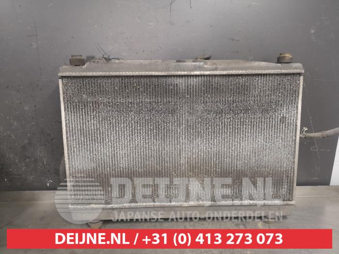 Gebruikte Radiateur Toyota Avensis Verso (M20) 2.0 D-4D 16V Prijs € 50,00 Margeregeling aangeboden door V.Deijne Jap.Auto-onderdelen BV