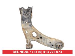 Toyota Auris Front lower wishbone, left O473711 photo 2