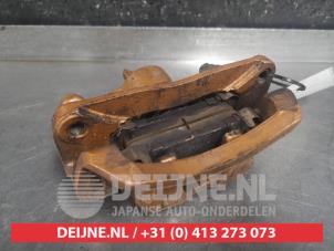 Subaru Impreza Rear brake calliper, right O474029 photo 2