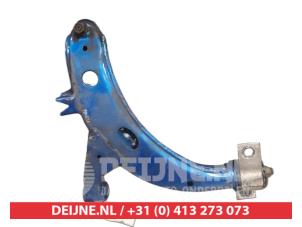 Subaru Impreza Draagarm onder links-voor O474030 foto 2
