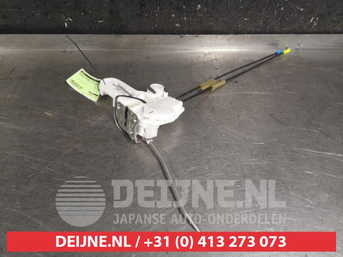 Mitsubishi Outlander Deurslot Mechaniek 4Deurs links-voor O474174