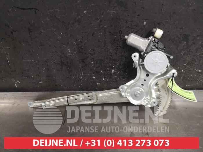 Mitsubishi Outlander Ruitmechaniek 4Deurs links-voor O474175