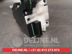 Nissan Navara Wiper switch O474198 photo 3