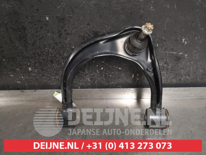 Toyota Hilux Draagarm Boven links-voor O475227