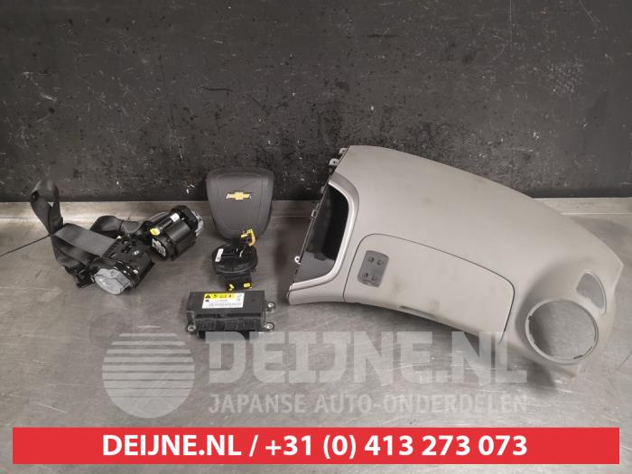 Airbag Set+Module van een Daewoo Aveo 1.3 D 16V 2012