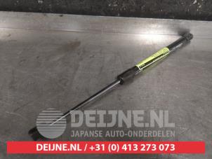 Hyundai I20 Gasdemper rechts-achter O475564 foto 2