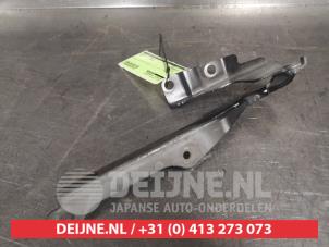 Mazda 3 Bonnet Hinge O475635 photo 2
