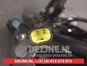 Kia Sportage ABS Sensor O476042 photo 3