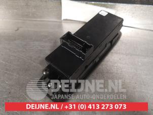 Nissan Primera Kombischalter Fenster O476413 foto 2