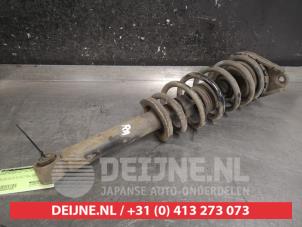 Nissan Primera Stoßdämpferstrebe rechts hinten O476867 foto 2