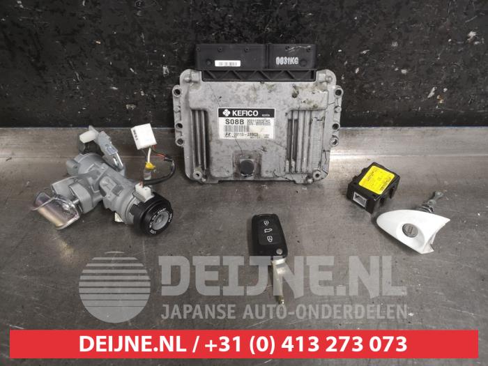 Hyundai Veloster Kontaktslot+Sleutel O476981