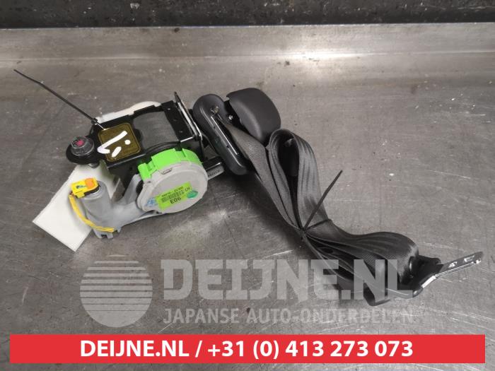 Hyundai Veloster Front seatbelt, left O476994