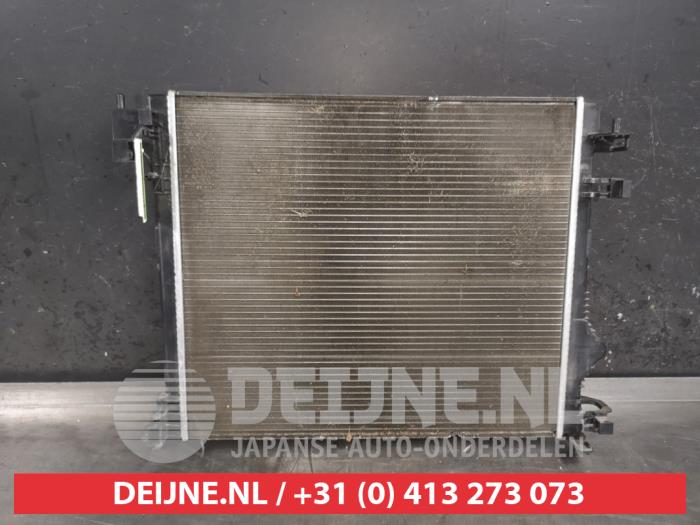 Gebruikte Radiateur Nissan Qashqai (J11) 1.5 dCi DPF Prijs € 75,00 Margeregeling aangeboden door V.Deijne Jap.Auto-onderdelen BV