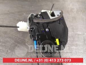 Toyota C-HR Türschlossmechanik 4-türig links hinten O477186 foto 2