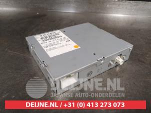 Gebruikte DAB module Mitsubishi Space Star (A0) 1.0 12V Prijs € 75,00 Margeregeling aangeboden door V.Deijne Jap.Auto-onderdelen BV