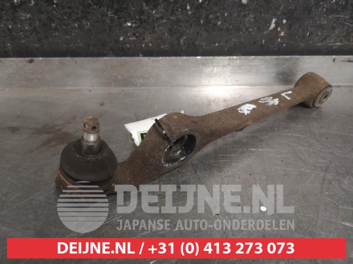 Daihatsu Young RV Querlenker unten links vorne O478084