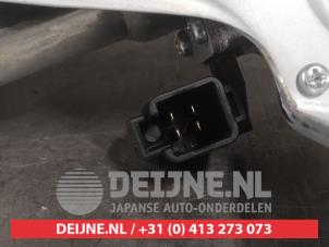 Kia Niro Rear wiper motor O478102 photo 2