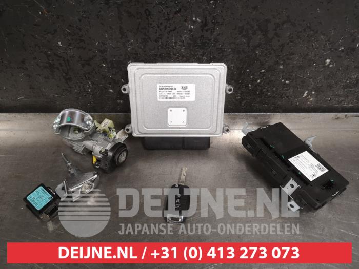 Kia Niro Slotenset Cilinder (compleet) O478695