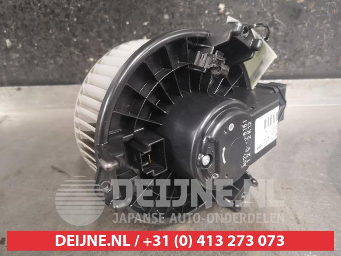 Toyota Auris Kachel Ventilatiemotor O478767