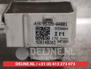 Kia Carens PDC-Sensor O479030 foto 3