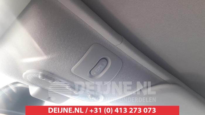 Nissan Qashqai Schuifhemel mechaniek O479068