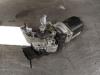 Ruitenwissermotor voor van een Nissan Juke (F15), 2010 / 2019 1.5 dCi, SUV, Diesel, 1.461cc, 81kW (110pk), FWD, K9K410; K9K636; K9K896, 2010-06 / 2019-12, F15DD01; F15DD02; F15DD03; F15DD04 2011