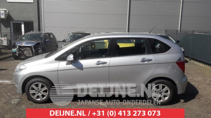 Honda FR-V Door 4-door, front left O479599