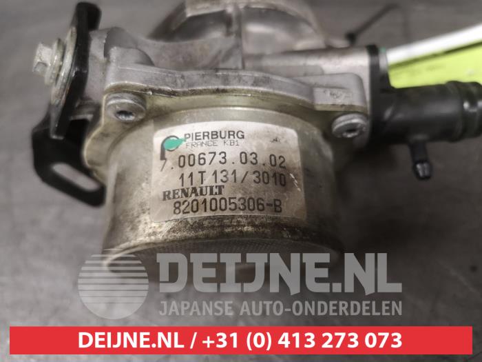 Vacuumpomp (Diesel) van een Nissan Juke (F15) 1.5 dCi 2013